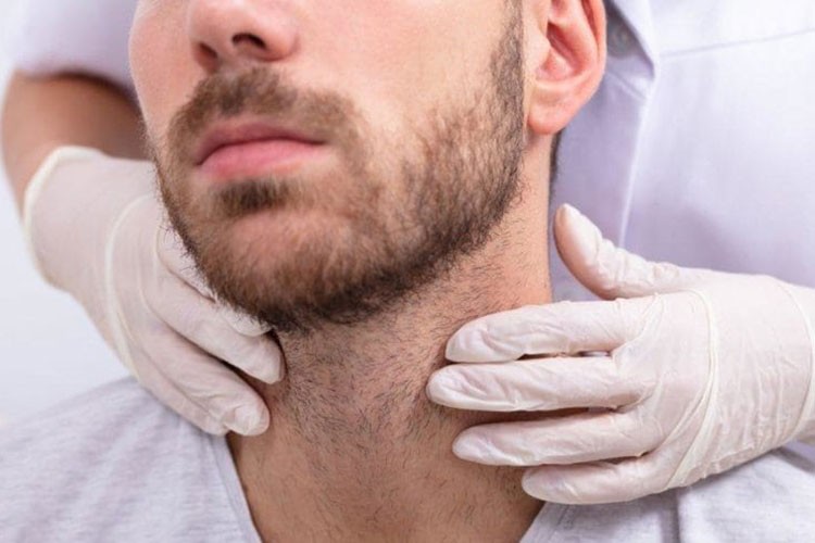 Gırtlak kanserinin en sık görülen belirtileri