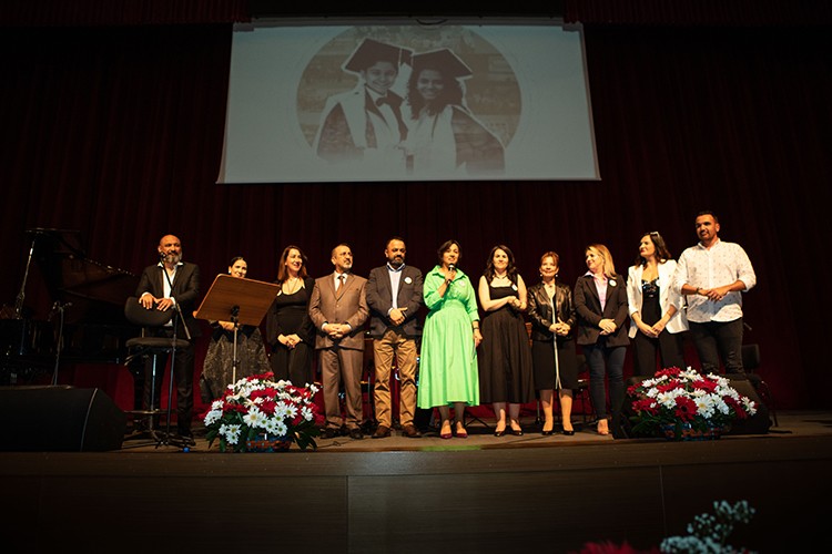 Sayra ve Çınar vakfına hayat verdiler