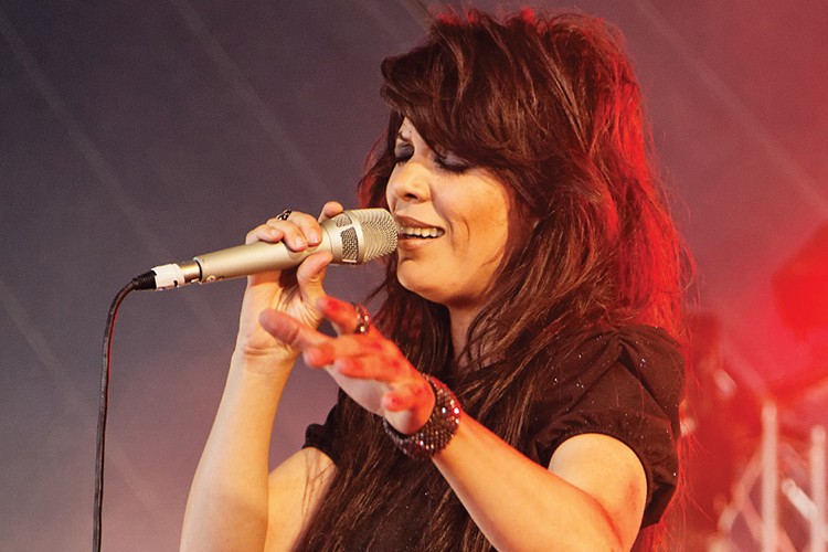 Levy, 10 Ağustos'ta Sahne Alacak