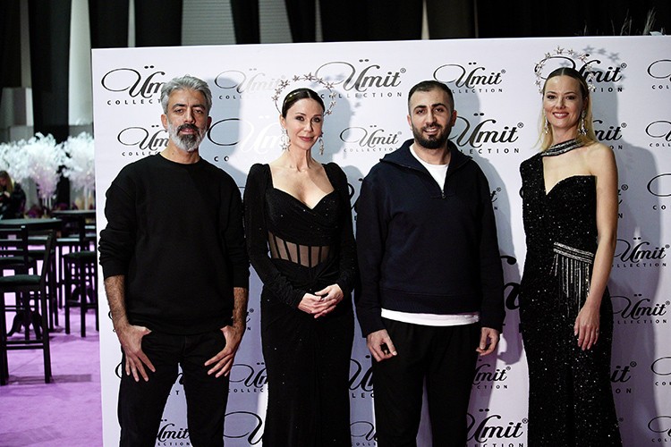 Demet Şener 28 yılda 1 kez defile kaçırmadı