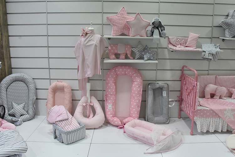 Toptancılıkla başladıkları bebe tekstilinde ihracatçı oldular