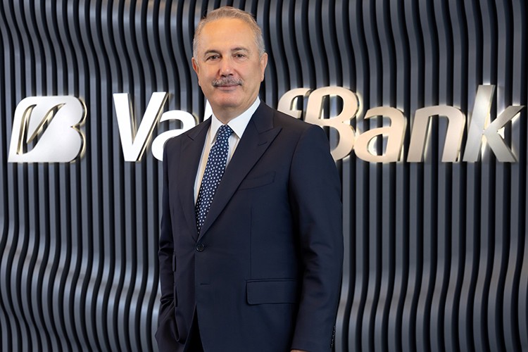 VakıfBank'a 1,5 milyar Euro tutarında dev kredi