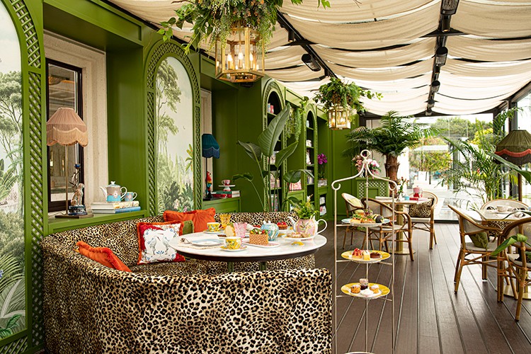 Özel bir çay saatine davet