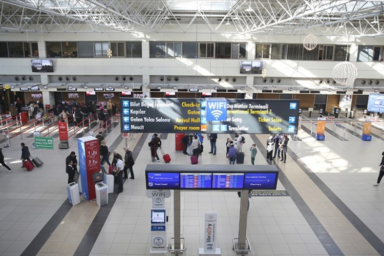 Gelir İdaresi Başkanlığı'ndan yurt dışına çıkış harcı açıklaması