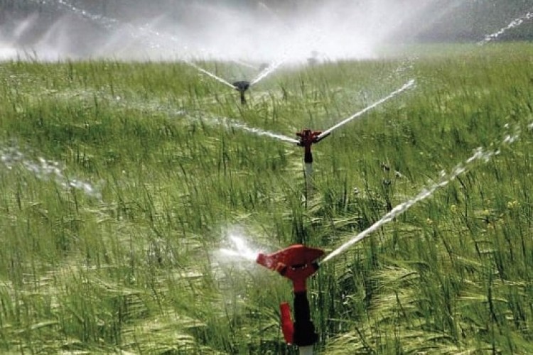 Sulama abonelerine ödenmemiş faturalar için borç uyarısı