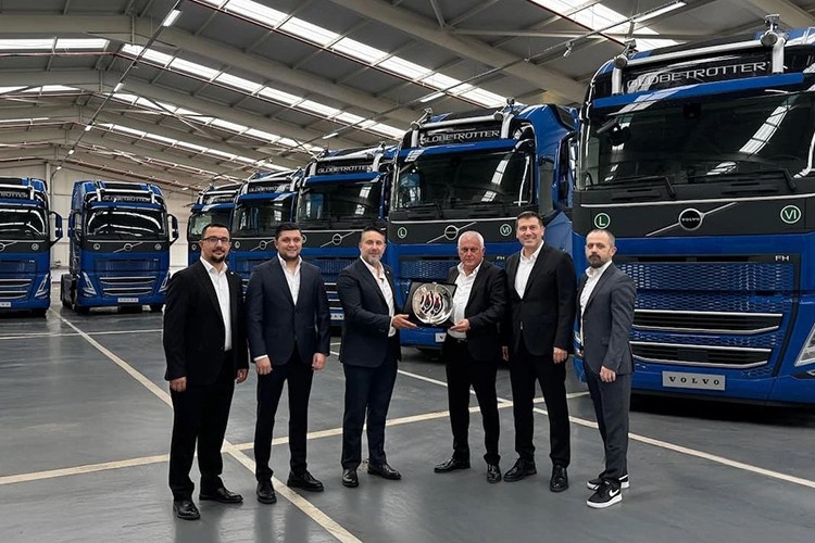 Özmer Lojistik filosunu 30 Volvo ile güçlendirdi