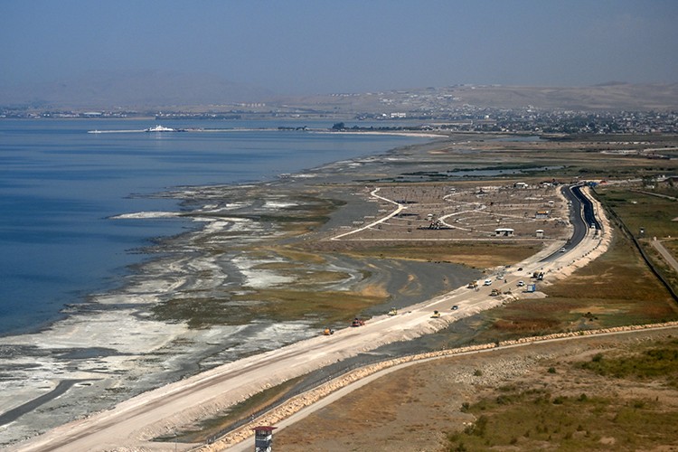 Van Gölü kıyıları güzelleştiriliyor