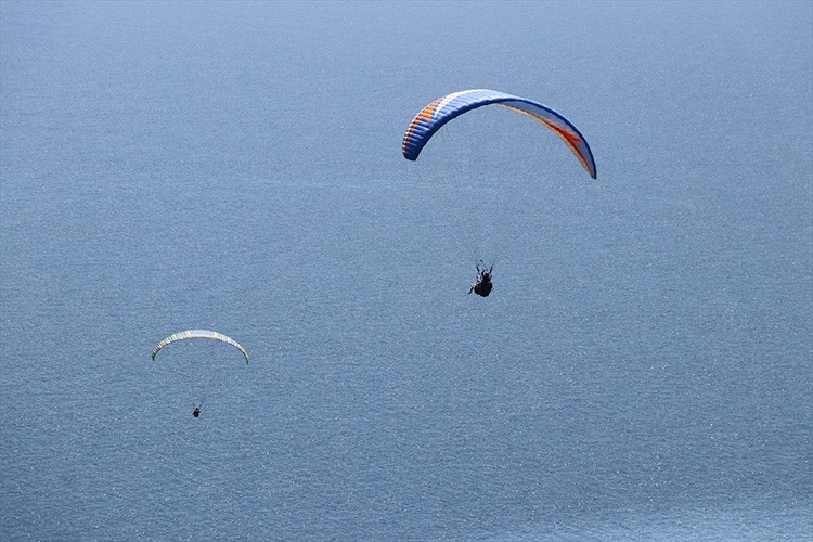 Yamaç paraşütü tutkunları Uçmakdere'de buluşuyor