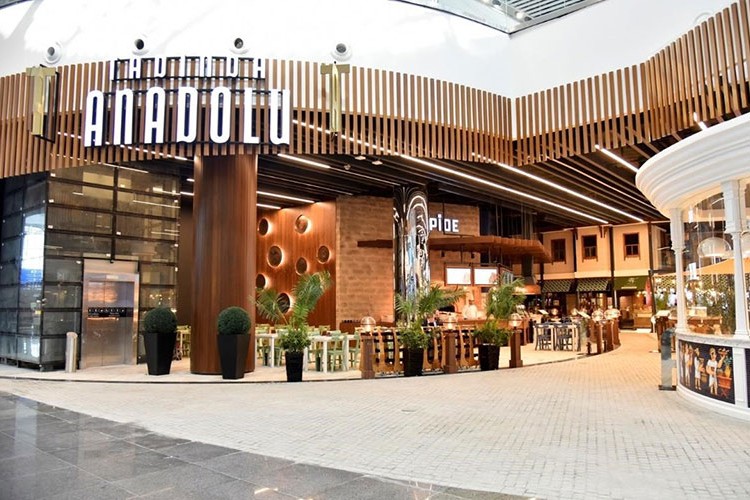 Avrupa'nın en özgün havalimanı restoranı seçildi