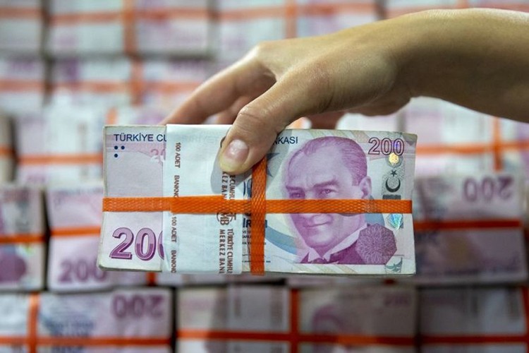 Milyoner sayısı 225 bini aştı