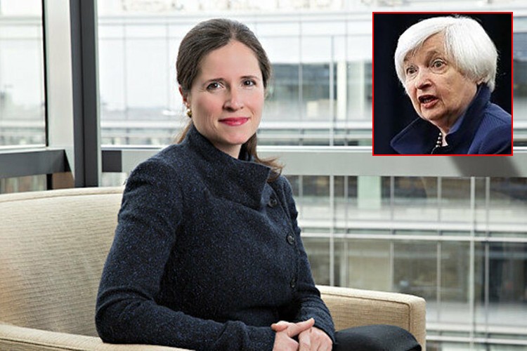 Hazine Bakanı'nın Özel Kalem Müdürü bir Türk