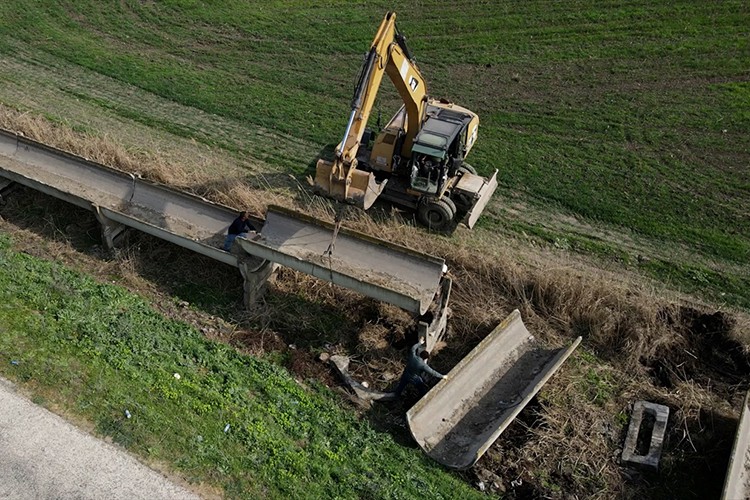 Tarım alanları tekrar suyla buluşturuluyor