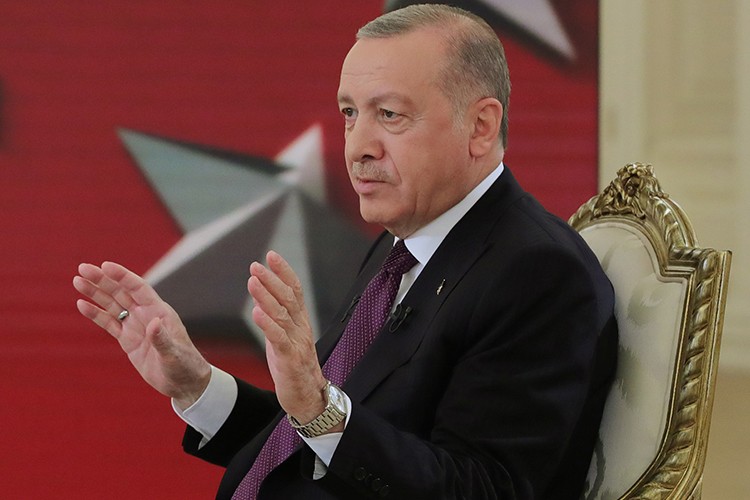 Erdoğan "faiz düşsün"dedi, dolar fırladı