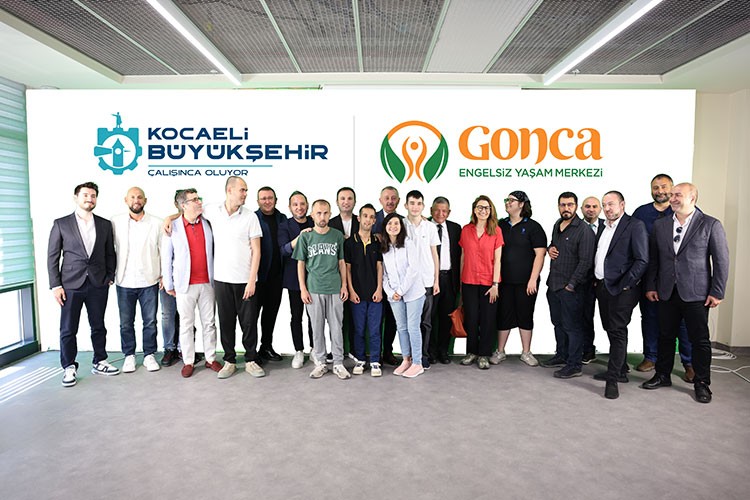 Engelsiz bir hayat için kapılar Gonca'ya açılıyor