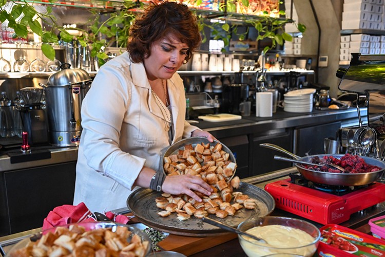 Tarladan tabaklara uzanan yolculuk