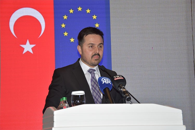 "İnsanları doğdukları yerde doyar hale getirme hedefiyle çalışıyoruz"