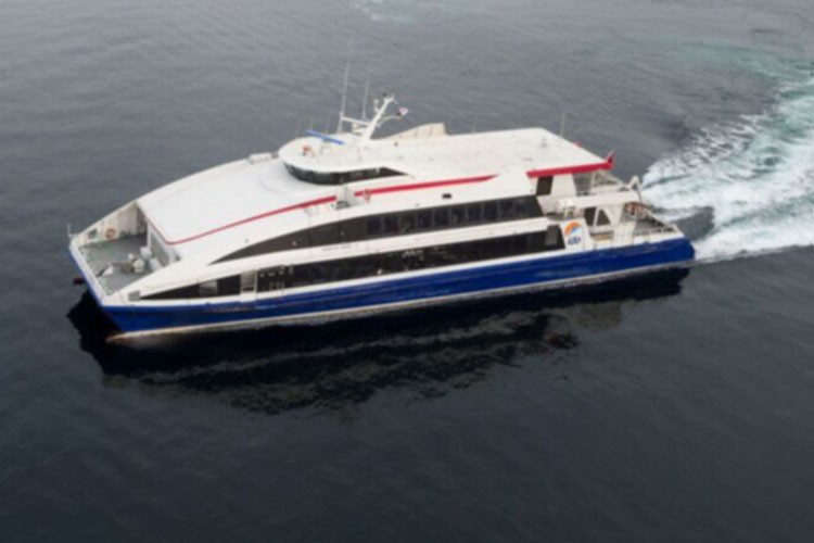 Dikili'den Midilli'ye 30 dakikada hızlı ulaşım