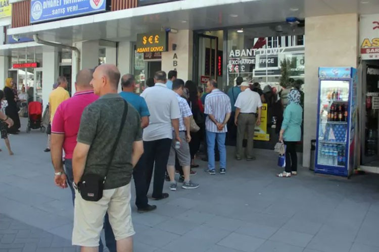 Dolar 40.26 liradan açıldı