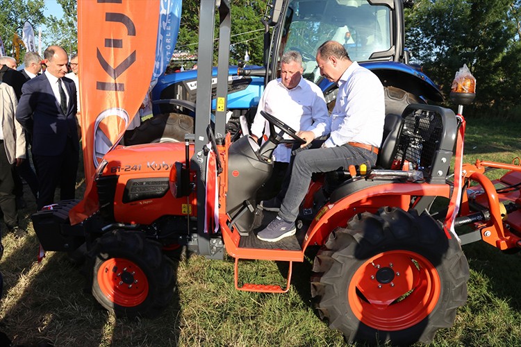 Edirne'de Gıda, Tarım, Hayvancılık ve Sanayi Fuarı açıldı