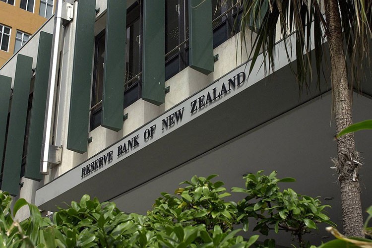 Yeni Zellanda 7 yıl sonra ilk kez faiz artırdı