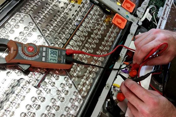 Koç'tan batarya üretimi yatırımı için niyet mektubu