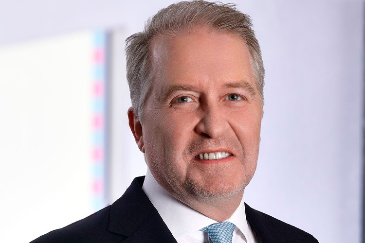 ÜNLÜ & Co'ya EMEA Finance Tarafından Üç Ödül Birden