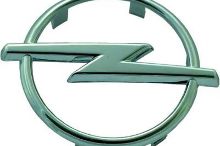 Opel, Florian Huettl'in sözleşmesini 3 yıl daha uzattı