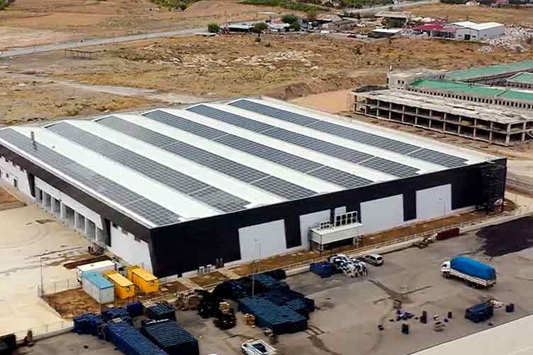 Kayısı deposu lojistik merkeze dönüştü