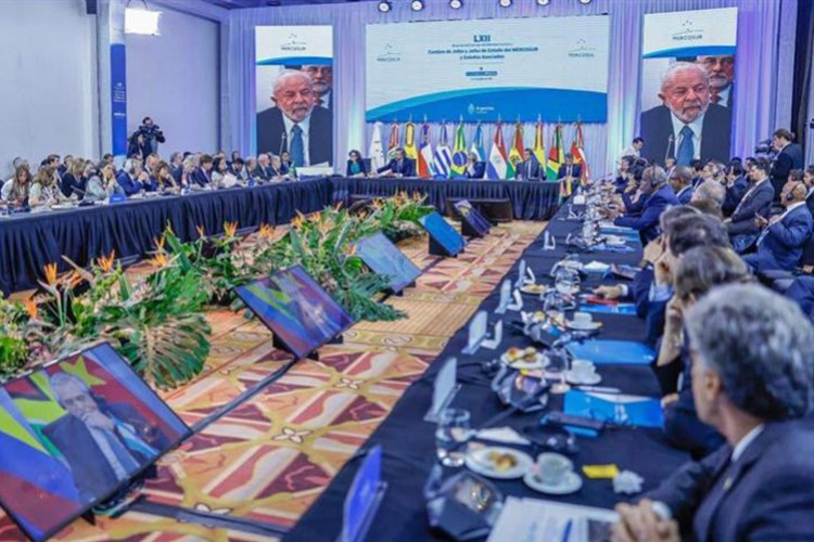 Arjantin'de MERCOSUR Zirvesi başladı