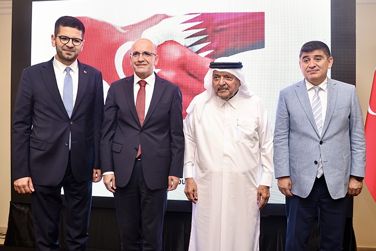 "Türkiye Yüzyılı Yatırım Resepsiyonu" Doha'da gerçekleştirildi