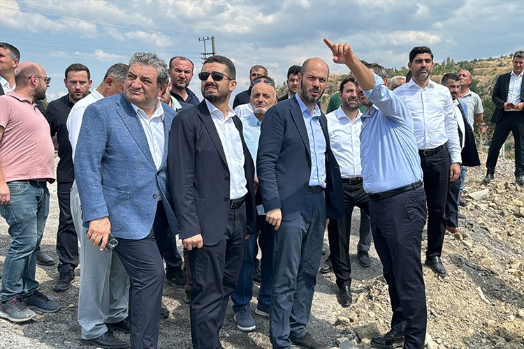 TOKİ Başkanı Sungur, Karabük'te incelemelerde bulundu