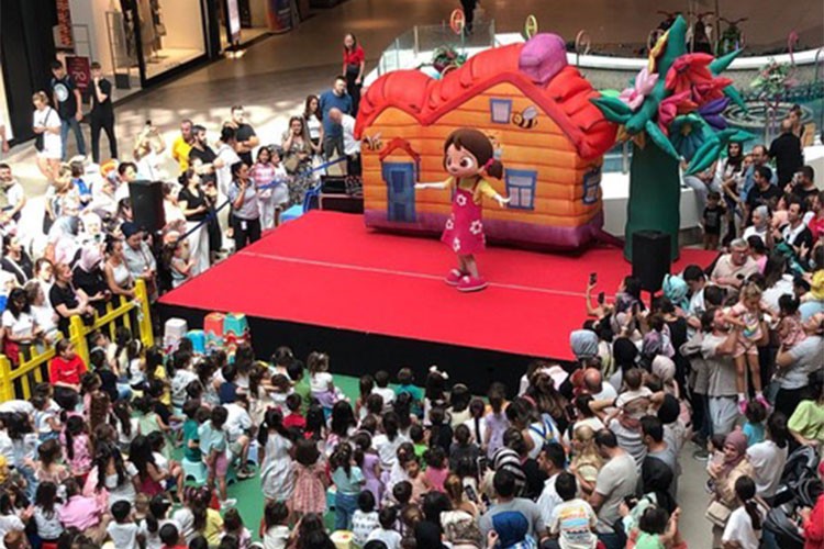 Niloya ve Arkadaşları Konya'ya Geliyor