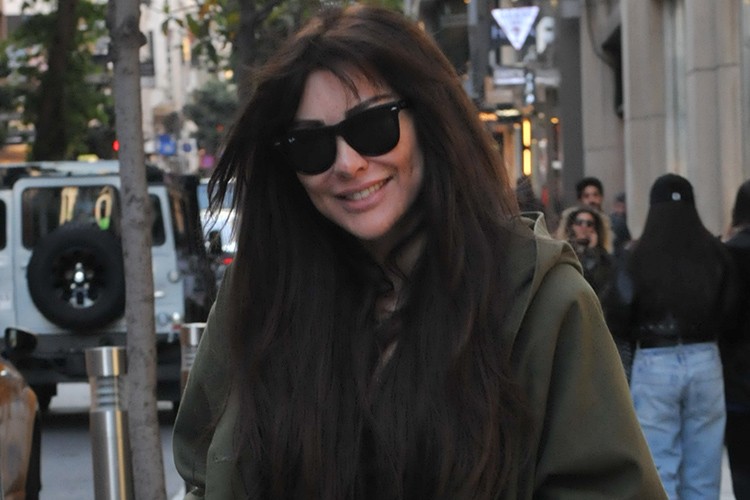 Selen Görgüzel, Nişantaşı City's'de görüntülendi