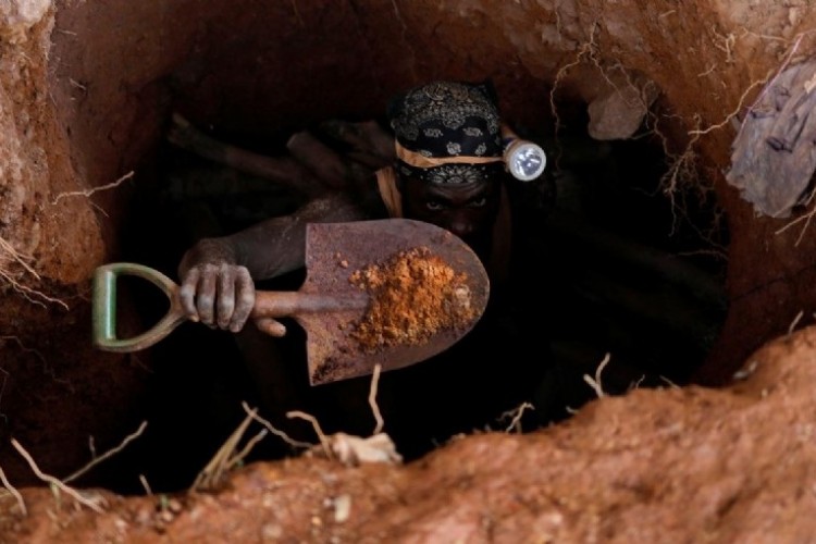 Geleneksel madencilikle elde edilen altını almayacak