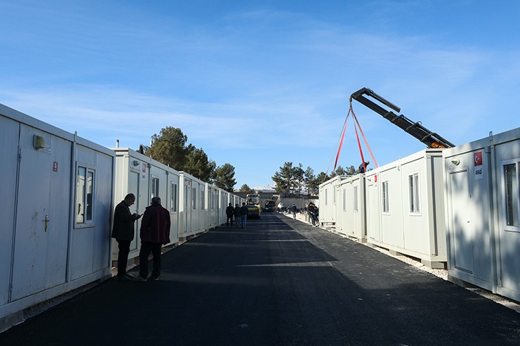 OSB'lerden depremzedelere destek sürüyor