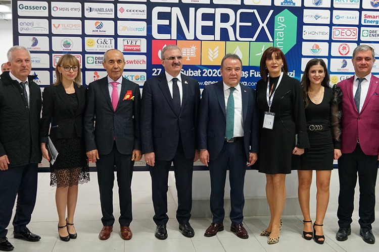 Ürünleriyle de dikkat çekti