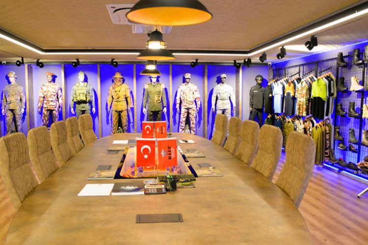 Raff, Burkina Faso'da fuara katılacak