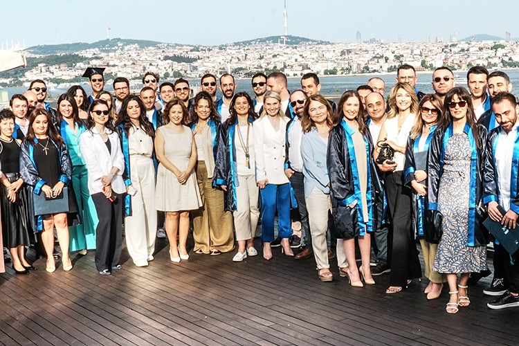 AXA Türkiye Geleceğin Sigortacılarını Yetiştirmeye Devam Ediyor