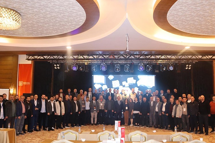 Seza Çimento, 10'uncu yılında bayileriyle bir araya geldi