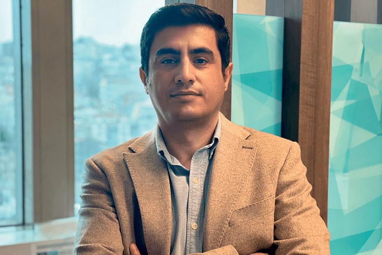 Sigara bel fıtığına neden oluyor!