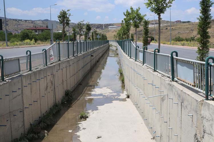 Yağmur suyu kanalları aşırı yağıştan etkilenmedi