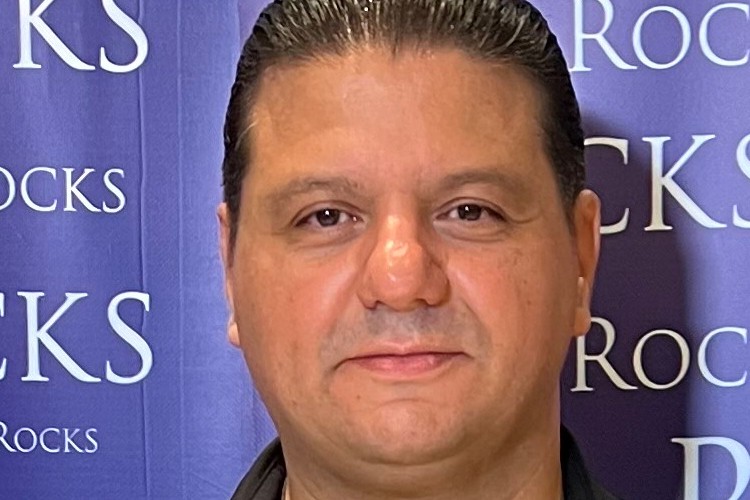 Kızı istedi Kubat pop söyledi