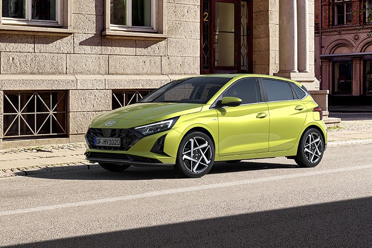 Hyundai i20 Yenilenerek Satışa Sunuldu