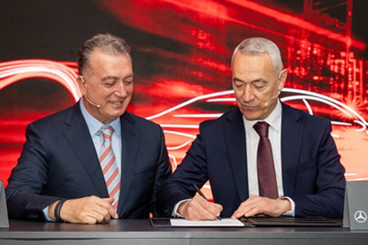 Mercedes-Benz Yüksek Hızlı Şarj ağını kuruyor