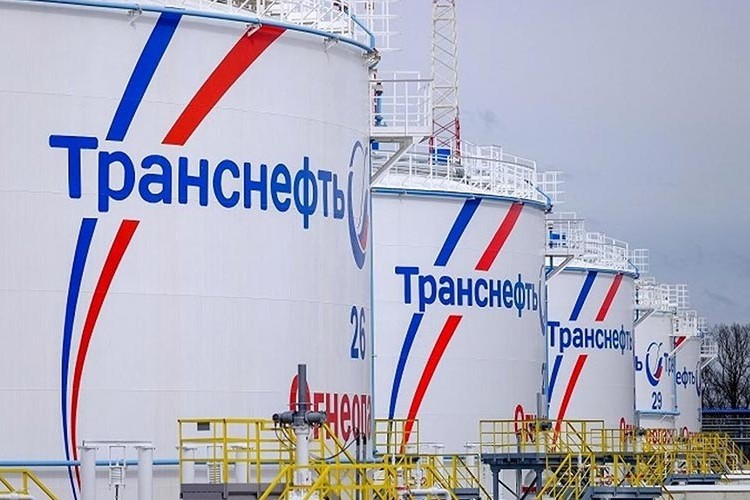 Rus petrolünün Ukrayna üzerinden sevkiyatı başlıyor