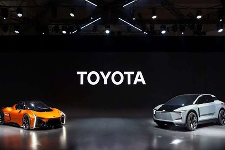 Toyota, 2023 mali yılı net kar hedefini yükseltti