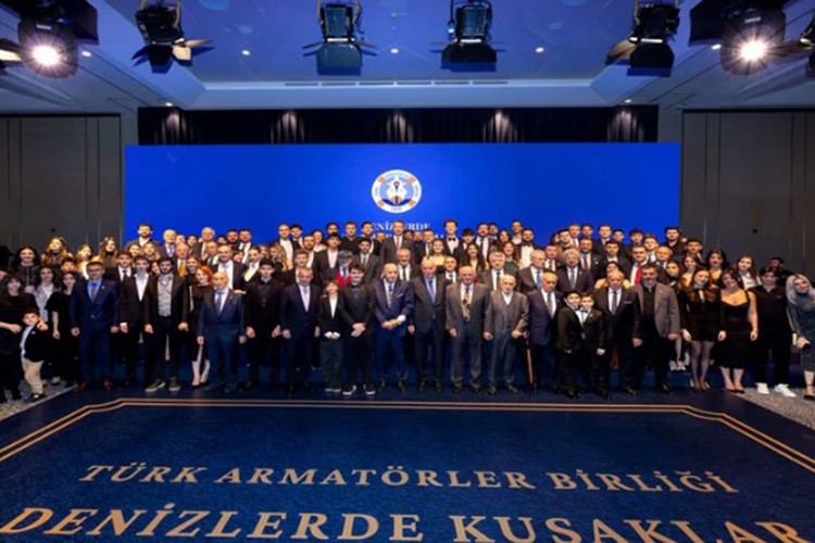 Türk armatörleri 100. yılda bir arada