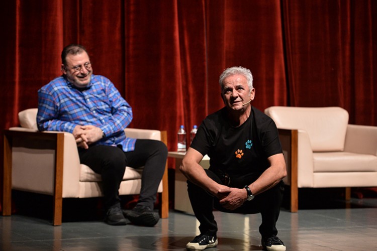 Yaz turnesinde güldürmeye devam edecekler