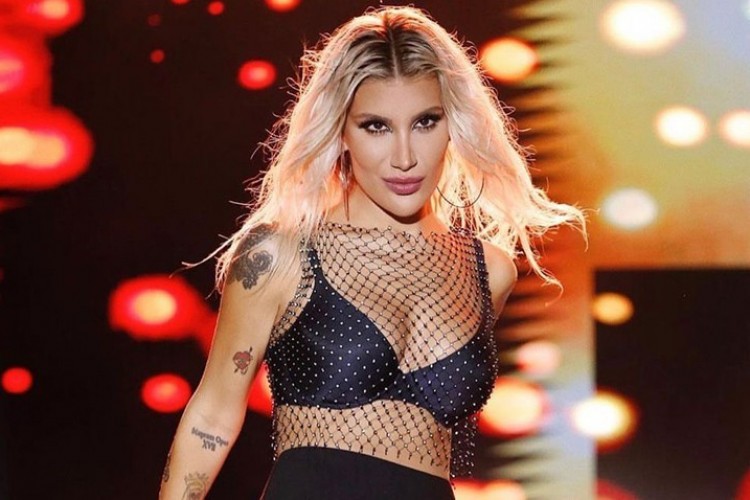 Şampiyon İrem Derici rekor kırdı