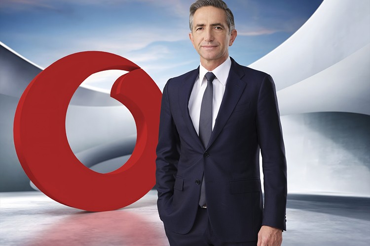 Vodafone'dan 64,8 milyar lira servis geliri